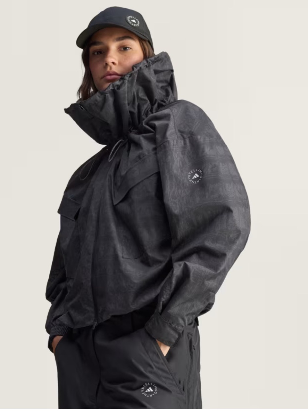 NEW🖤Stella McCartney x Adidas training track jacket utility black $310 - Picture 1 of 16